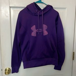 Women’s‎ small purple Under Armour cold gear hoodie. Excellent condition